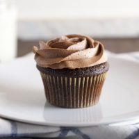 Dr Pepper Cake or Cupcakes